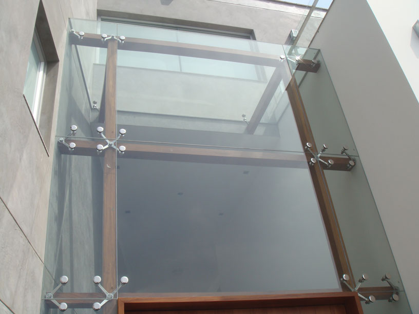 fachada de vidrio sistema spider